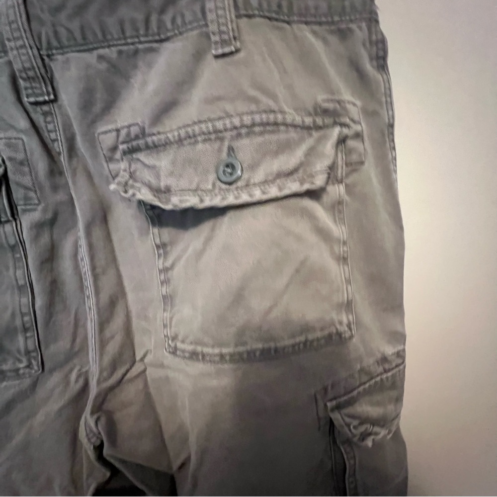 Men's Cargo Shorts in gray cotton blend durable fabric and stitching - Picture 3 of 7